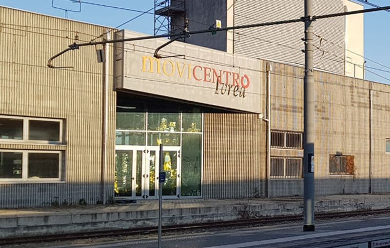 IVREA - Ascensori fuori uso al Movicentro, devastati dai vandali. Il sindaco: «Chi ha visto contatti le forze dell'ordine» - FOTO