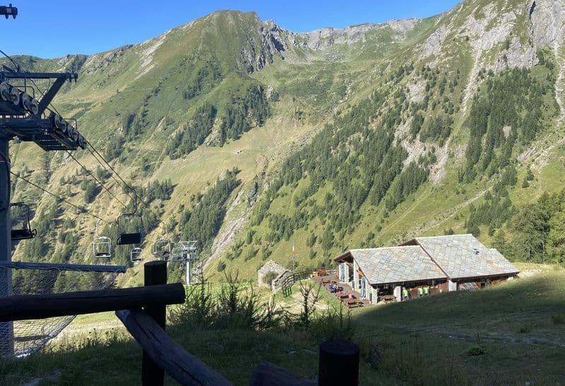 VALPRATO SOANA - Parte la stagione estiva della seggiovia Ciavanassa di Piamprato