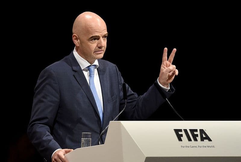 RIVAROLO CANAVESE - Il presidente Fifa, Gianni Infantino, bacchetta la Rivarolese: «Tutti i bambini che vogliono giocare a calcio devono poterlo fare»