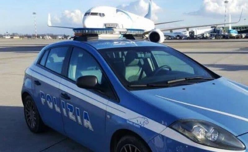 CASELLE - Accoltella un uomo davanti al bar e maltratta la moglie, albanese (già espulso nel 2013) rimpatriato