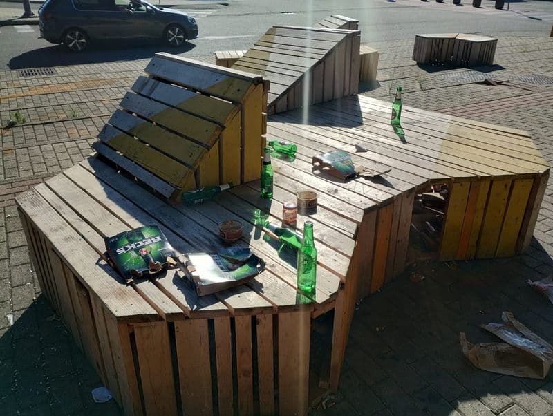 IVREA - Degrado al Movicentro, un uomo preso a pugni in faccia: indaga la polizia - FOTO