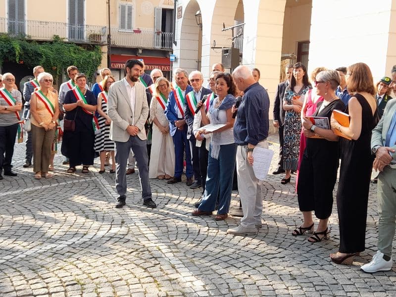 CASTELLAMONTE - L'artista iberica Amparo Almela Català vince il concorso «Ceramics in love - Marco Polo» - FOTO