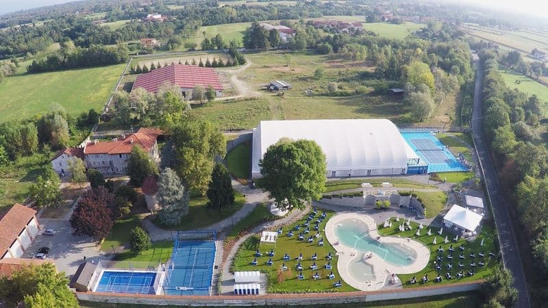 SAN CARLO CANAVESE - Ladri golosi rubano il pranzo al centro sportivo