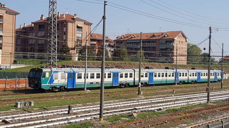 CHIVASSO - Guasto alla linea elettrica, treni in ritardo fino a 60 minuti