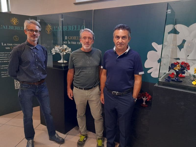CASTELLAMONTE - Rush finale per la Mostra della ceramica, l'Alberello conquista tutti al Martinetti - FOTO