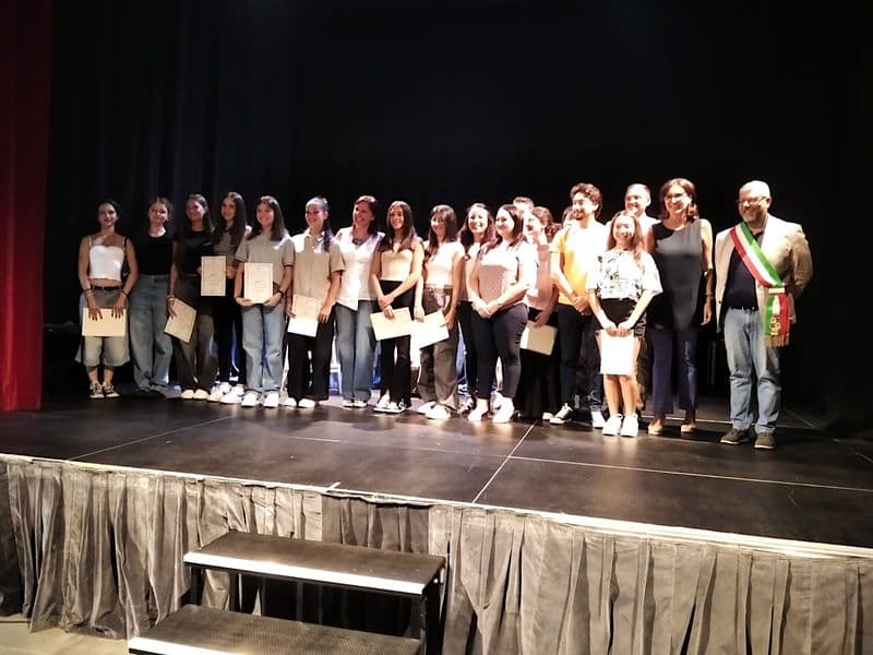 LEINI' - Premiati al teatro Pavarotti gli studenti delle medie meritevoli - FOTO