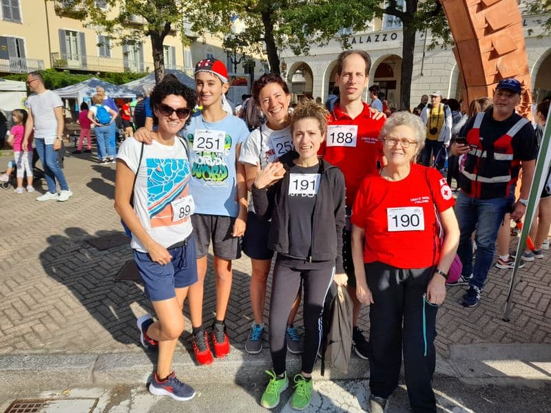 CASTELLAMONTE - #faccedacammin'arte, i volti dei runners e volontari in piazza: stasera il gran finale della Mostra - FOTO 1