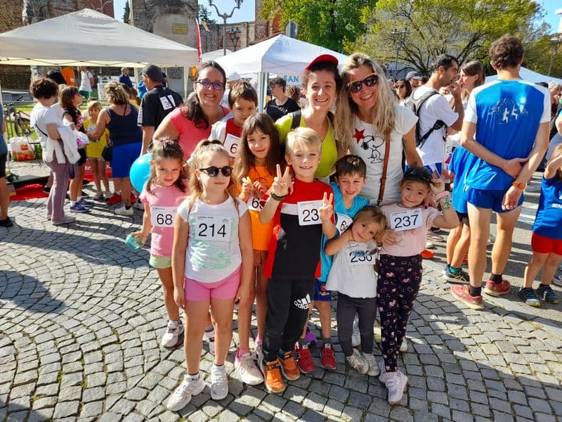 CASTELLAMONTE - #faccedacammin'arte, i volti dei runners e volontari in piazza: stasera il gran finale della Mostra - FOTO 2