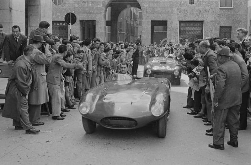 PHOTO – Ultimi giorni per la mostra “1000 Miglia by Mailander”
