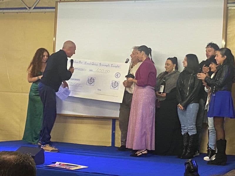 LUSIGLIÈ - Un successo il «Lusiè ciapa talent»: Samantha canta Prince e trionfa - FOTO