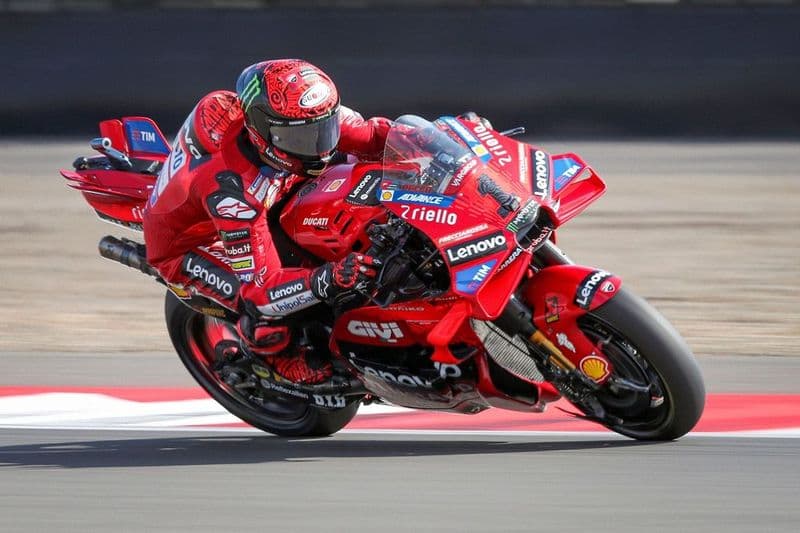 CHIVASSO - Moto Gp, Bagnaia terzo in Indonesia: Martin vince e allunga in classifica