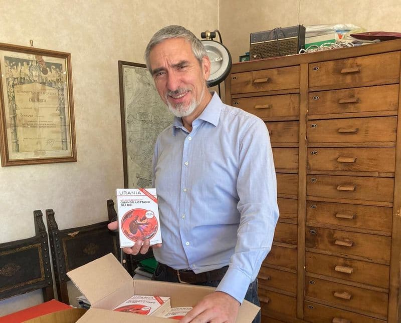 LEINI’ - «Quando lottano gli dèi»: pubblicato il libro di Antonio Benvenuti, vincitore del premio Urania - FOTO