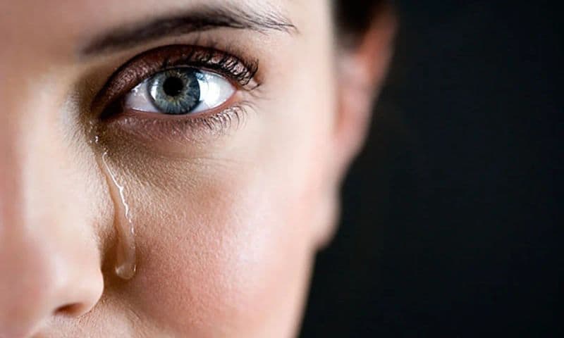 TREND – Il fenomeno dei “Crying Club”, i locali dove piangere in libertà