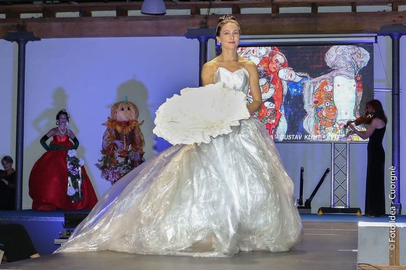 CUORGNE' - Un successo la sfilata di moda all'auditorium della Manifattura - FOTO