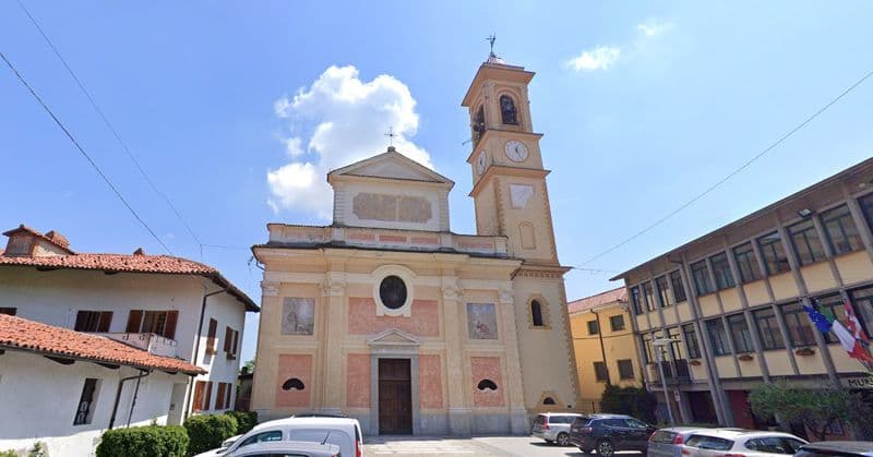 SCARMAGNO - Chiesa inagibile, alla processione manca anche la statua del patrono