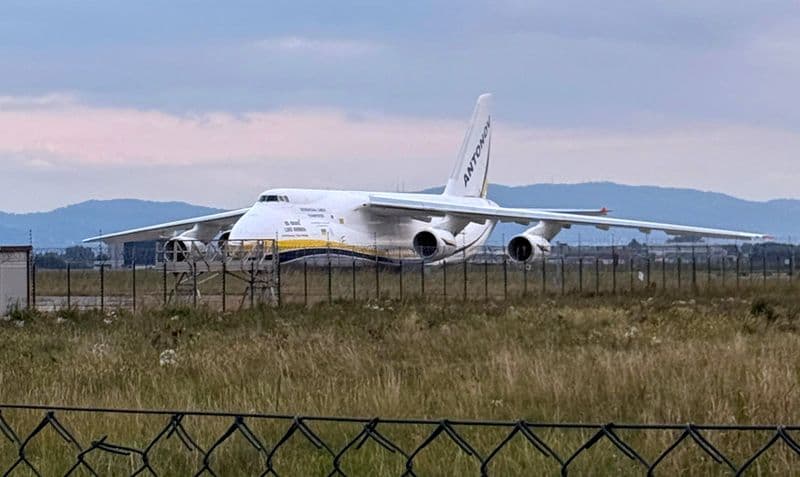 CASELLE - Occhi al cielo per ammirare l'aereo gigante, l'Antonov An-124 Ruslan - FOTO e VIDEO