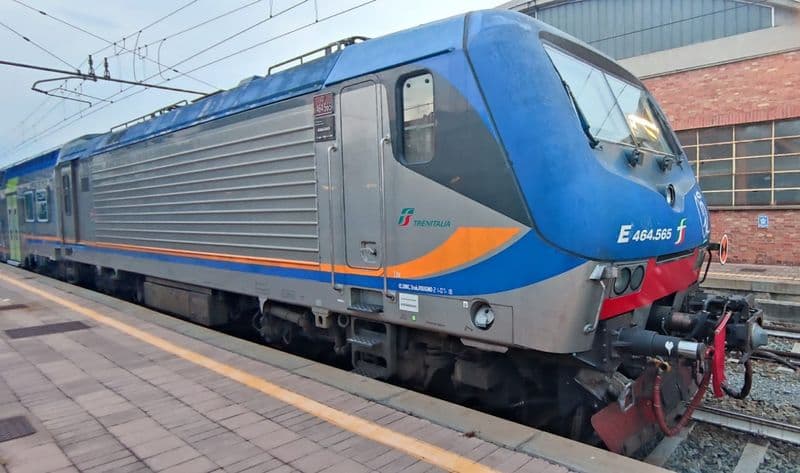 RIVAROLO-CHIERI - Due guasti in pochi minuti, treni a singhiozzo sulla ferrovia Sfm1