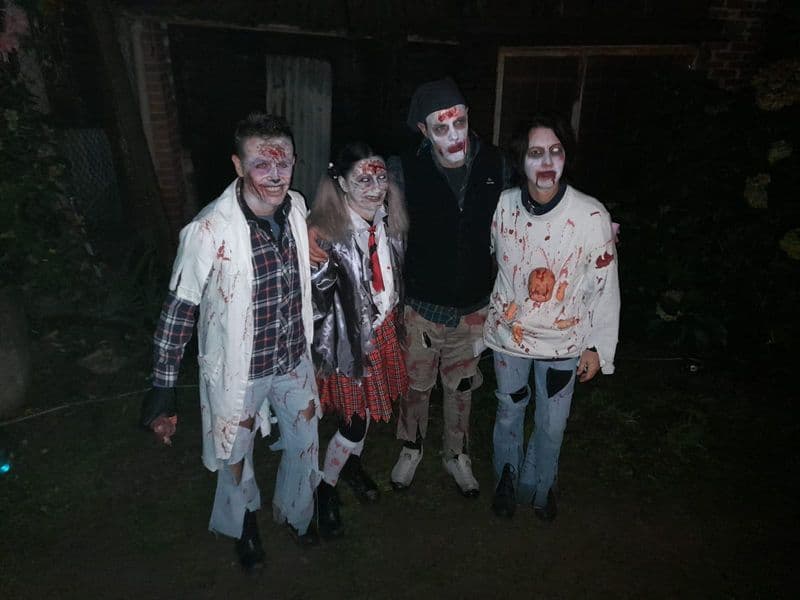 CASTELLAMONTE - Un percorso da brividi nei boschi: tutto pronto a Campo per una festa di Halloween da urlo - FOTO