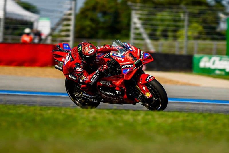 CHIVASSO - Moto Gp, Bagnaia vince in Malesia: il mondiale si decide a Barcellona