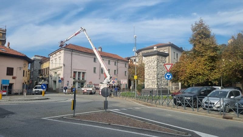 CASTELLAMONTE - Raffica di manutenzioni e lavori a cimitero, scuole, palestre, edifici comunali per quasi 500mila euro - FOTO