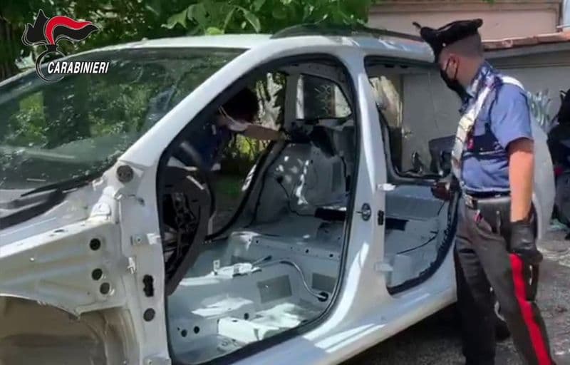 MAPPANO - Rubavano Fiat Panda e Lancia Y su commissione: tre in arresto, indagati carrozzieri e sfasciacarrozze