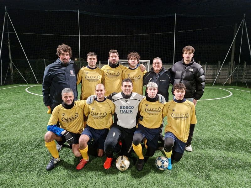 CANAVESE - SuperLeague, Rondissone di corto muso. Calcio a 5, Cuceglio blocca gli Hammers