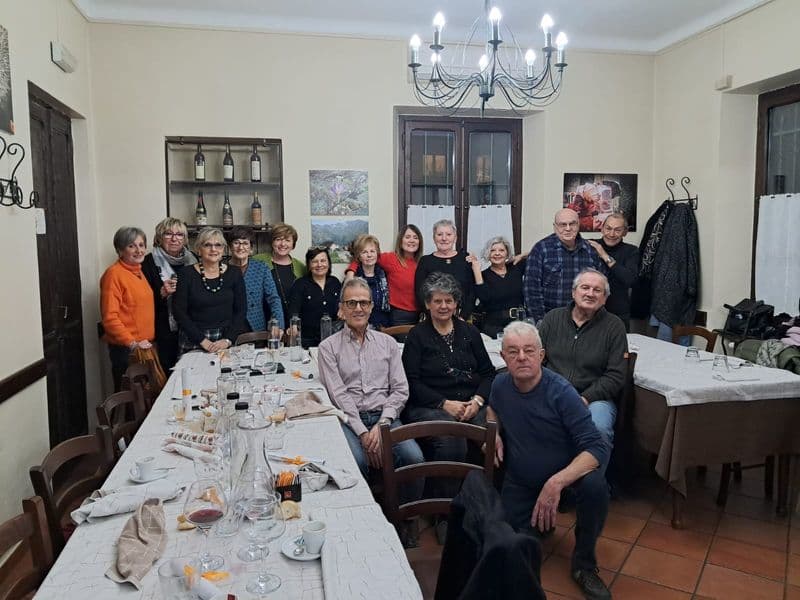 IVREA - Compagni di scuola si ritrovano 50 anni dopo la Maturità