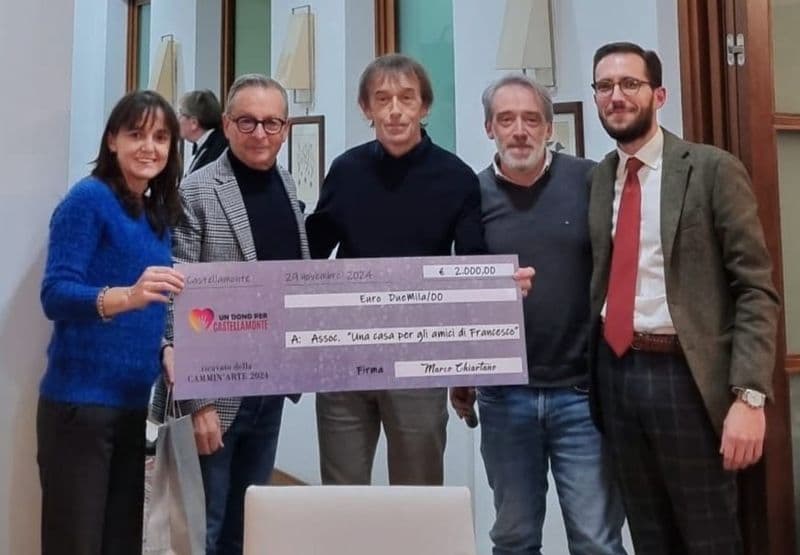 CASTELLAMONTE - «Un dono per Castellamonte»: raccolti 2000 euro per «Una casa per gli amici di Francesco»