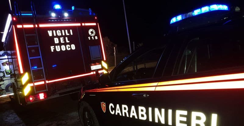 IVREA - Fiamme nel dormitorio della Caritas: paura in via Peana