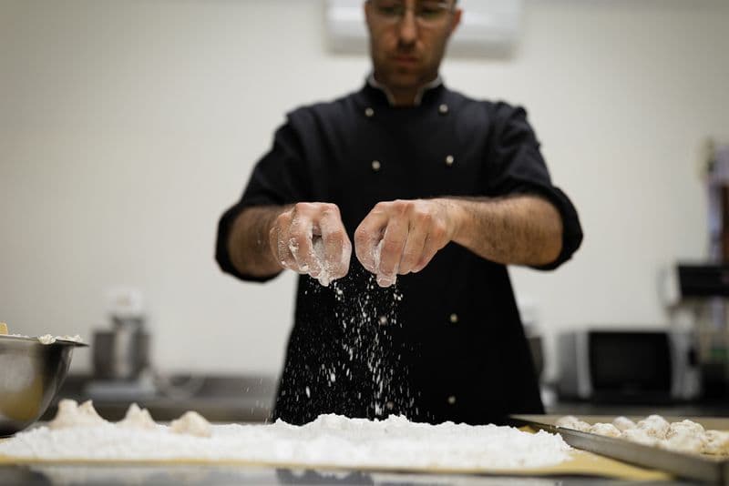 CANAVESE - La Focaccia di Rivarolo e gli amaretti di Castellamonte: il tesoro dell'Antica Pasticceria Pan Belmonte - FOTO e VIDEO