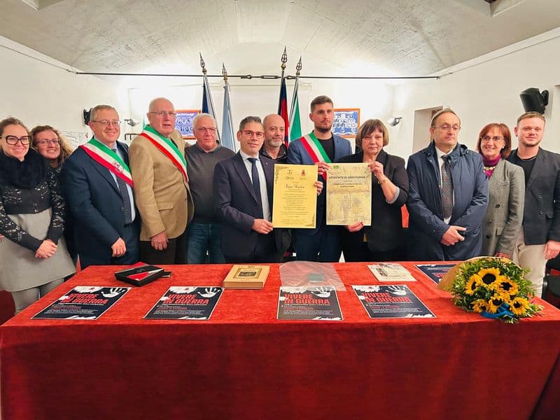 OZEGNA - La sindaca ucraina Karabut incontra gli amministratori locali: «Basta guerra» - FOTO