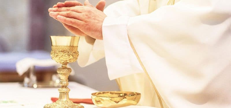 LEVONE-BARBANIA - Pochi sacerdoti, niente messa alla vigilia di Natale: per Uncem vanno coinvolti i laici