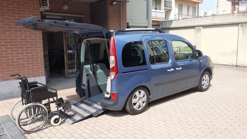 RIVAROSSA - Regalo di Natale: grazie alle donazioni ecco il nuovo mezzo per il trasporto di anziani e fasce deboli