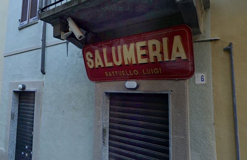 RIVAROLO CANAVESE - Chiude la storica salumeria Battuello di via Viano aperta nel 1928