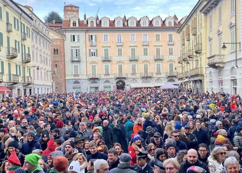 IVREA - Il 6 gennaio inizia il Carnevale 2025: occhio alle strade chiuse