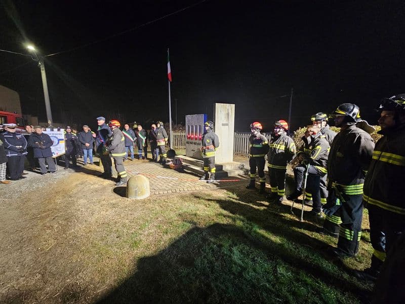 RIVAROLO CANAVESE - Ricordati i quattro vigili del fuoco morti nella tragedia del 2 gennaio 1958