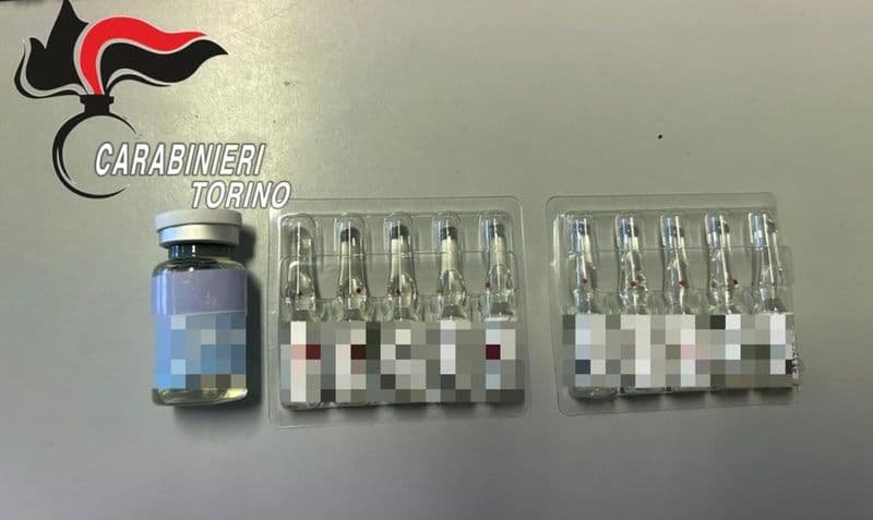 ROMANO CANAVESE - Beccato con anabolizzanti in auto e a casa: personal trainer denunciato