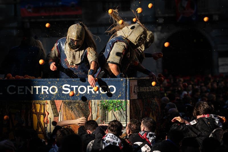 IVREA - Numeri da record per la campagna promozionale «Regala il Carnevale»: venduti 2800 biglietti