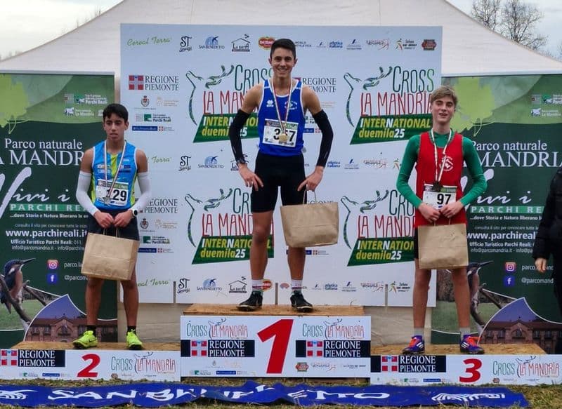ATLETICA CANAVESANA - Cross La Mandria International, Pietro Milano vince la gara dei cadetti - FOTO