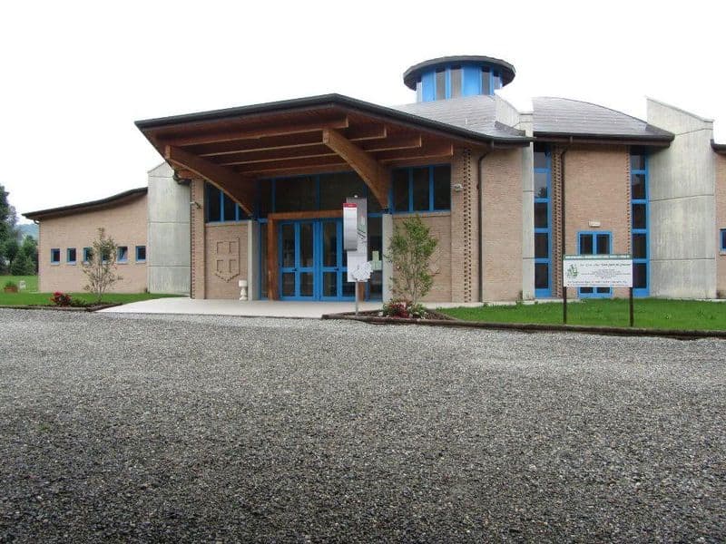 AGLIE' - Torna a colpire la banda del rame: danneggiate le grondaie del salone comunale Franco Paglia