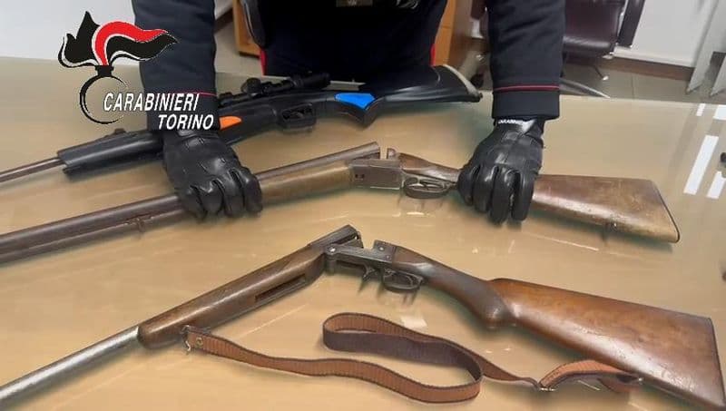 LEVONE - Va a caccia senza licenza e porto d'armi: 46enne di Ciriè arrestato dai carabinieri - FOTO