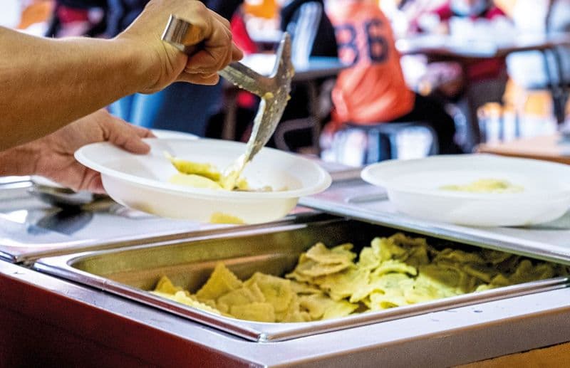 LEINI - «Gioca-cucina» alla scoperta del centro cottura delle scuole