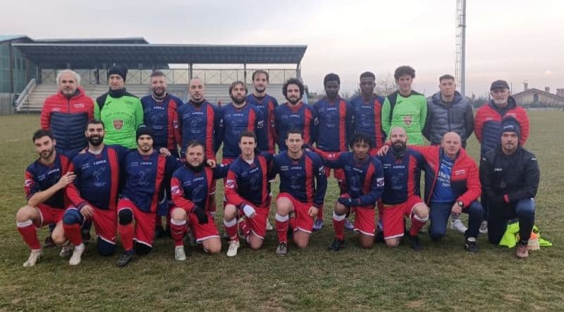 CALCIO A 11 - SuperLeague Oro, Rivara campione d'inverno: ko indolore contro Leinì