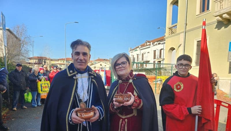 STRAMBINO - Il carnevale entra nel vivo: Rody e Salvatore sono i «signori» di Cantun Rumanel - FOTO