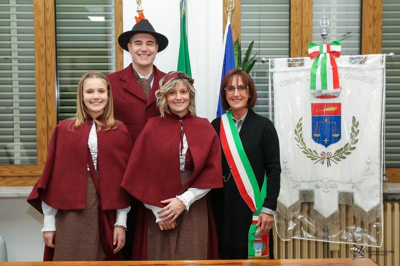 SAN GIUSTO CANAVESE - Al via il Carnevale: Giorgia e Davide sono Gerbolina e Tirapere 2025 - FOTO