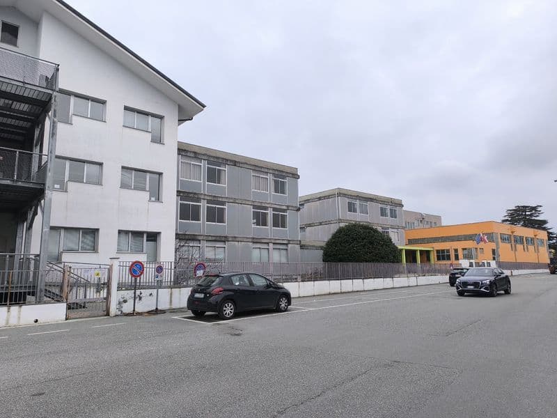 RIVAROLO CANAVESE - Partono i lavori alla scuola media, fino a ottobre trasloco in vista per nove classi