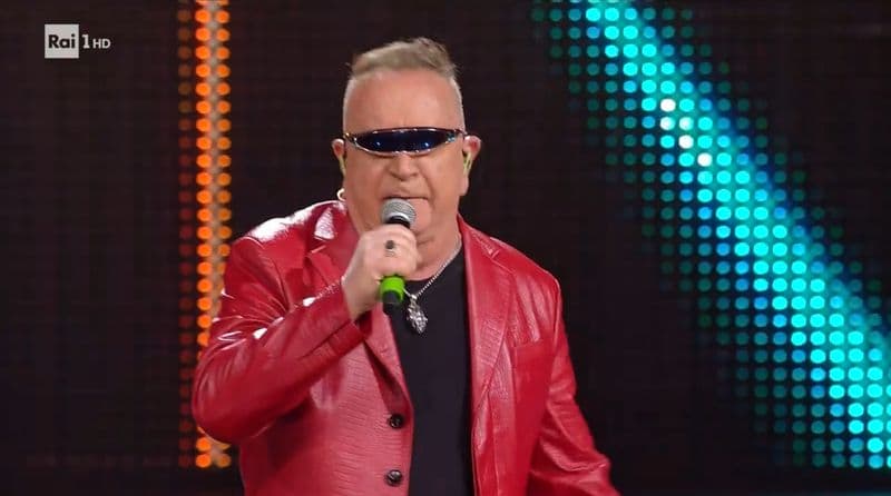 IL CANAVESE A SANREMO - «Sanremo sta finendo», Righeira insieme ai Coma_Cose fa ballare tutto l'Ariston - FOTO