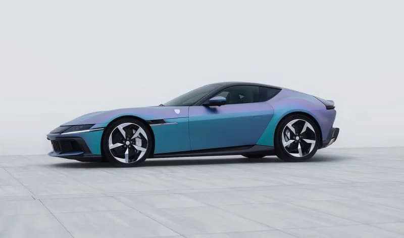 MOTORI - Ferrari 12Cilindri Tailor Made, il lusso incontra l’arte