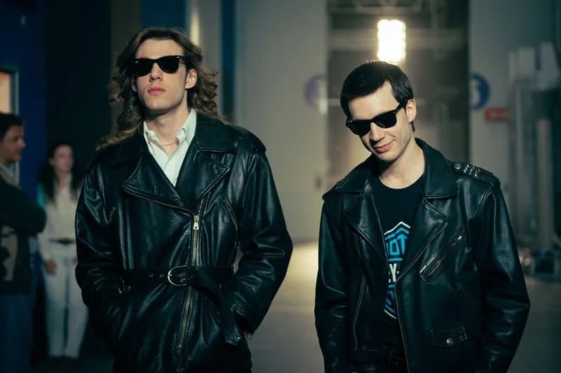 TELEVISIONE - Le riprese di «Nord Sud Ovest Est», la storia degli 883, in questi giorni a Torino