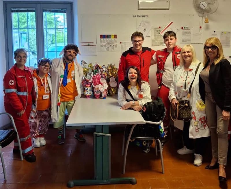 BUROLO - Uova solidali e tanti sorrisi: la Pasqua dei «Nasi per caso» - FOTO